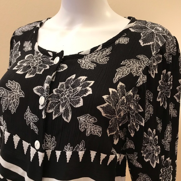 Vintage 80s Cropped Button Up Blouse Womens Size Medium Black White USA Made - Picture 13 of 14